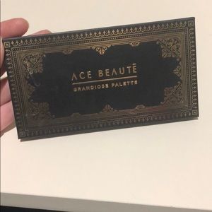 ACE BEAUTE GRANDIOSE PALETTE